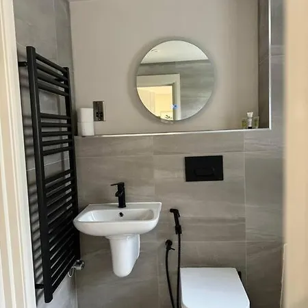 شقة Bright & Spacious Flat In Leeds! *