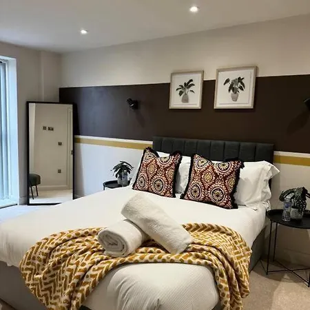 شقة Bright & Spacious Flat In Leeds!